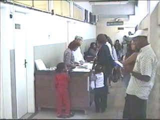 Corredor de Acesso.bmp (230454 bytes)